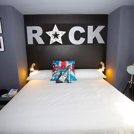Hotel Apartamentos Rock Star Taboadela ภายนอก รูปภาพ