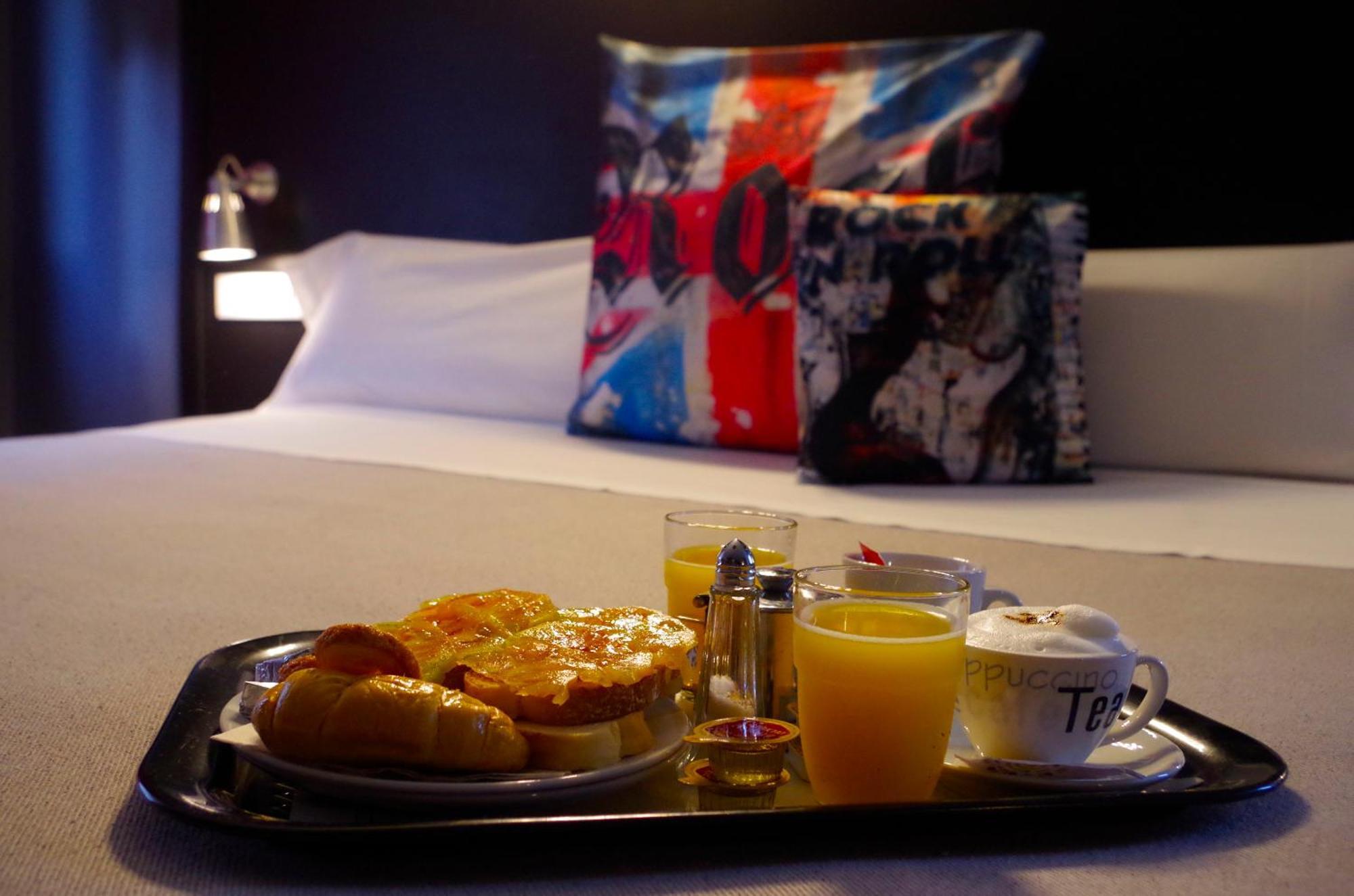Hotel Apartamentos Rock Star Taboadela ภายนอก รูปภาพ