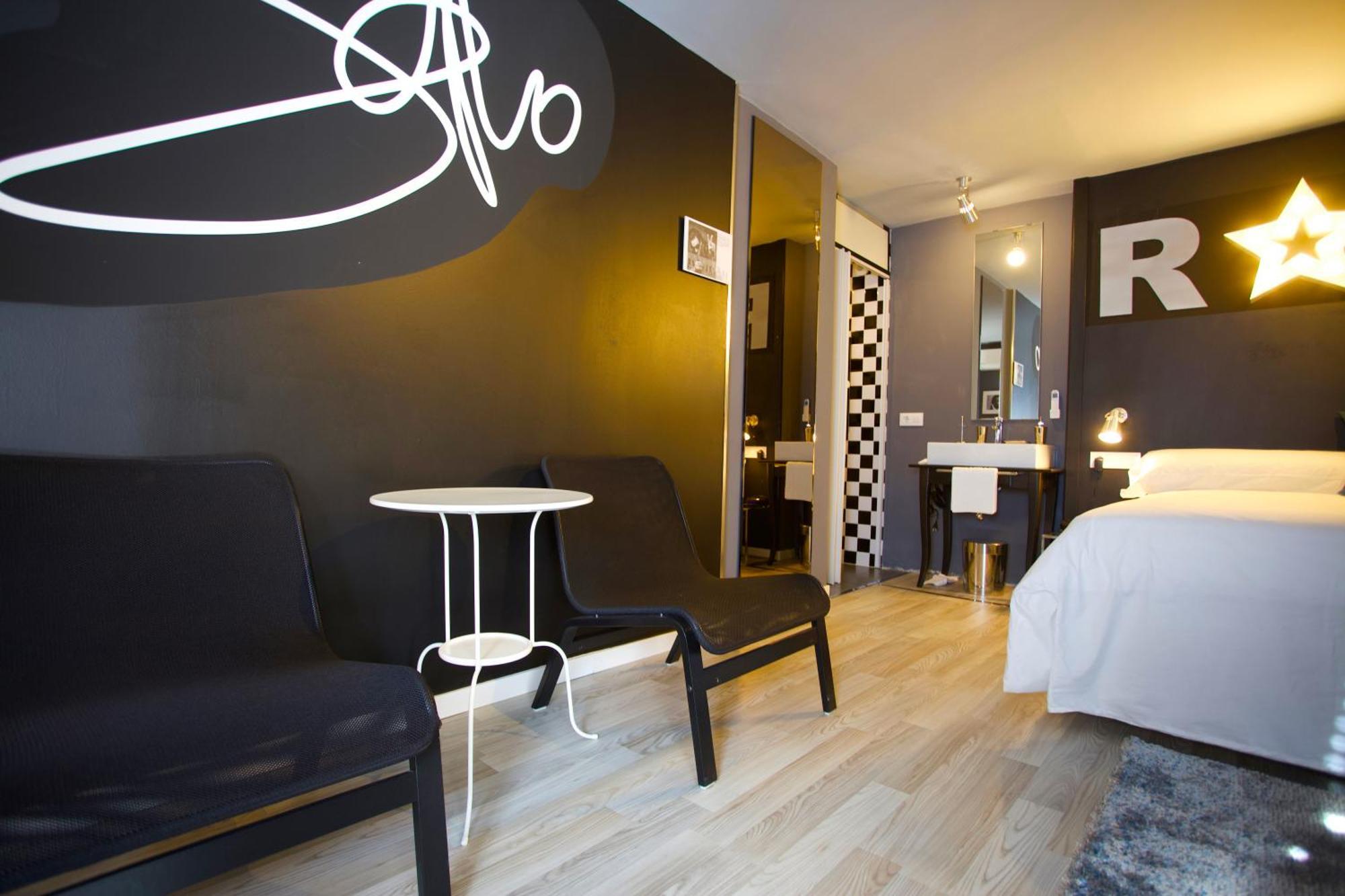 Hotel Apartamentos Rock Star Taboadela ภายนอก รูปภาพ