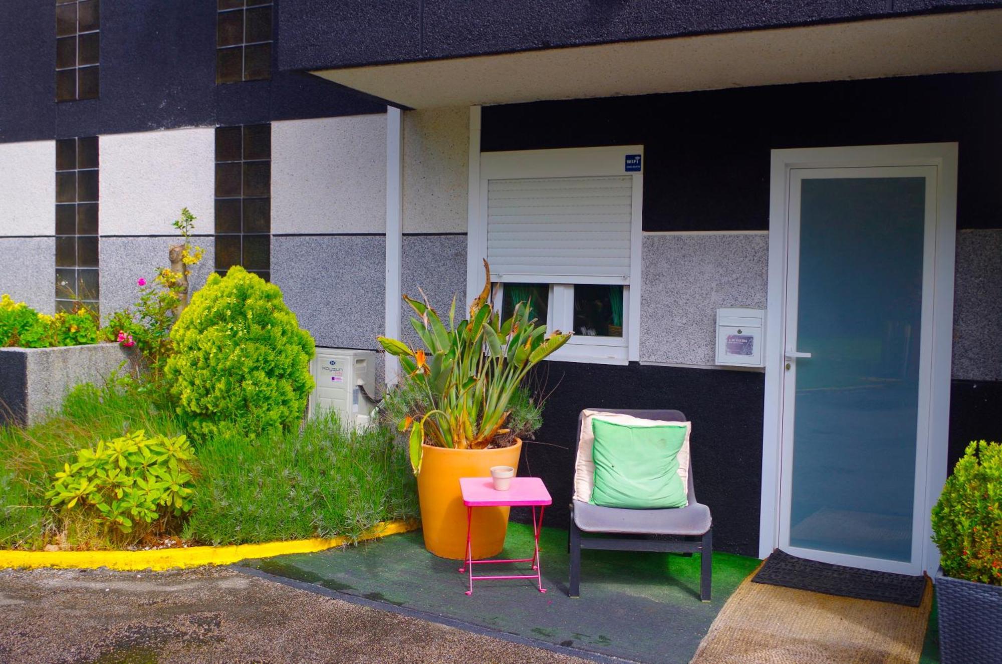 Hotel Apartamentos Rock Star Taboadela ภายนอก รูปภาพ