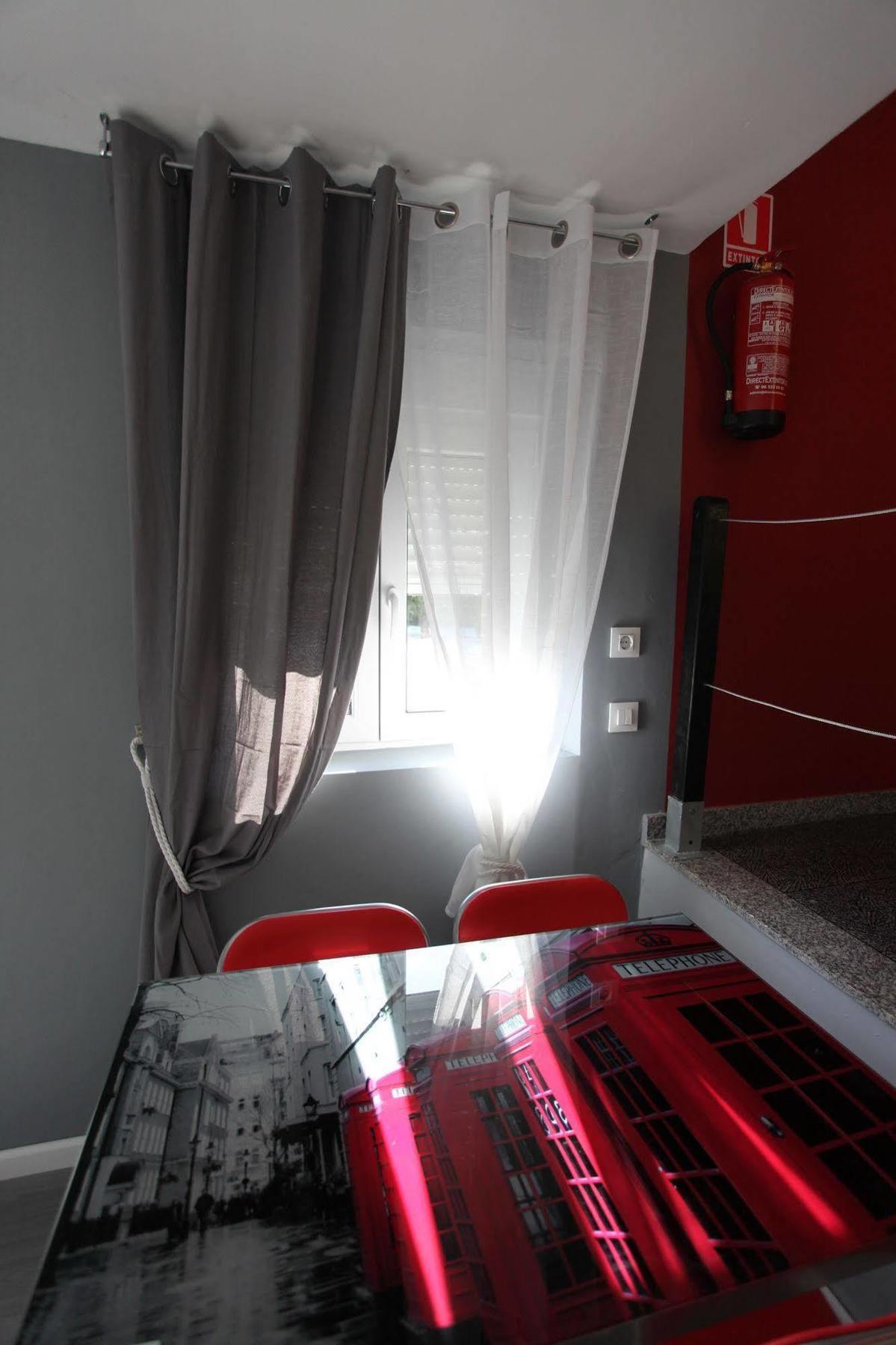 Hotel Apartamentos Rock Star Taboadela ภายนอก รูปภาพ
